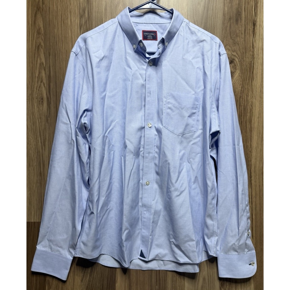 Men's Untuckit Large Button Up Collared Long Sleeve Light Blue Shirt
